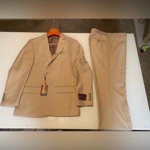Giorgio Fiorello Suit (NWT) 38S
